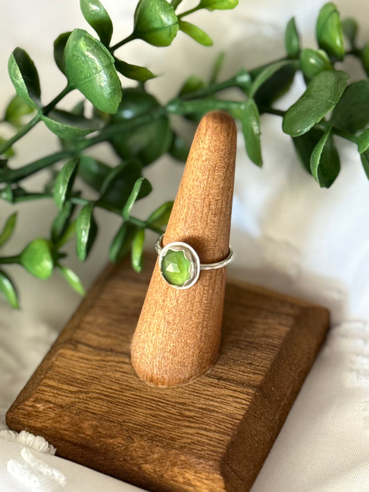 Jade Scalloped Ring | Size 7
