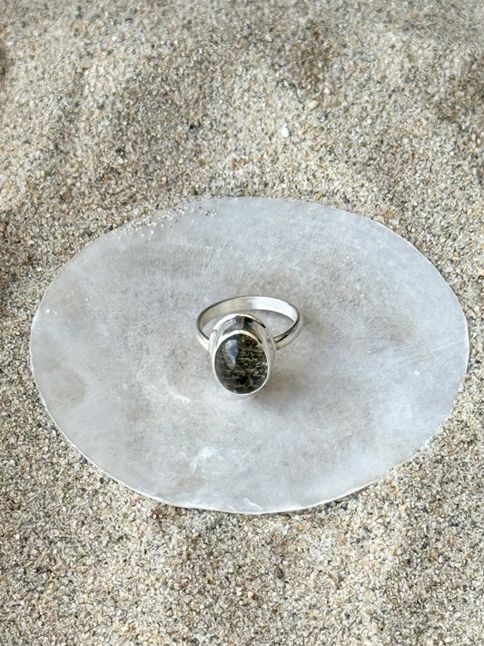 Garden Quartz Ring | Size 5.5
