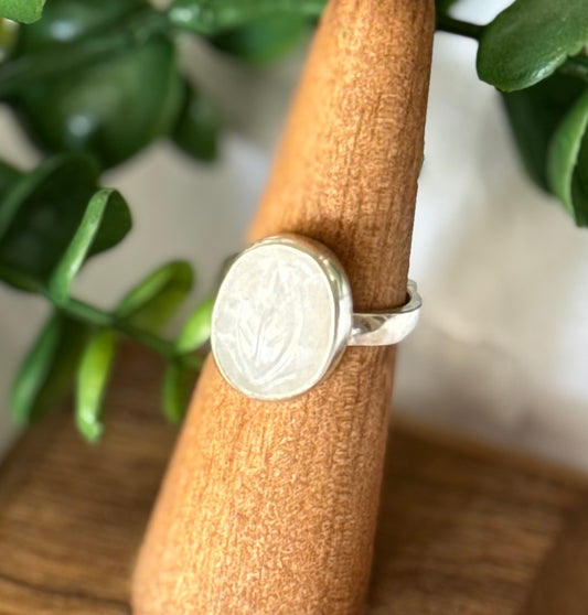 Etched Leaf Rainbow Moonstone Ring | Size 7