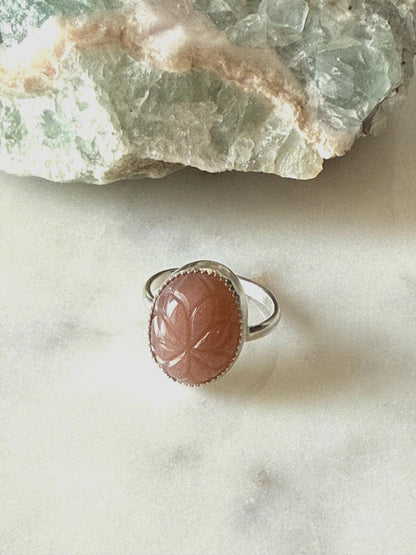 Peach Moonstone Ring | Size 6.5
