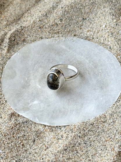 Garden Quartz Ring | Size 5.5