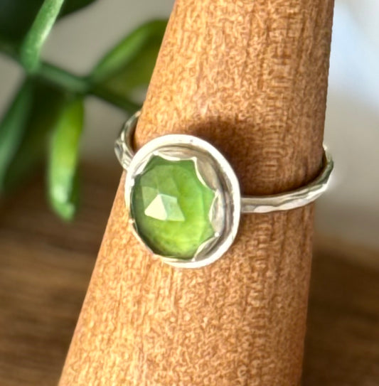 Jade Scalloped Ring | Size 7