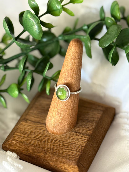 Jade Scalloped Ring | Size 7